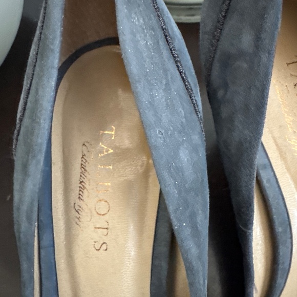 Talbots Heel  (new) - Picture 4 of 6